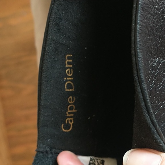 TOMS 7.5 Black leather booties ankle boots - Picture 7 of 8